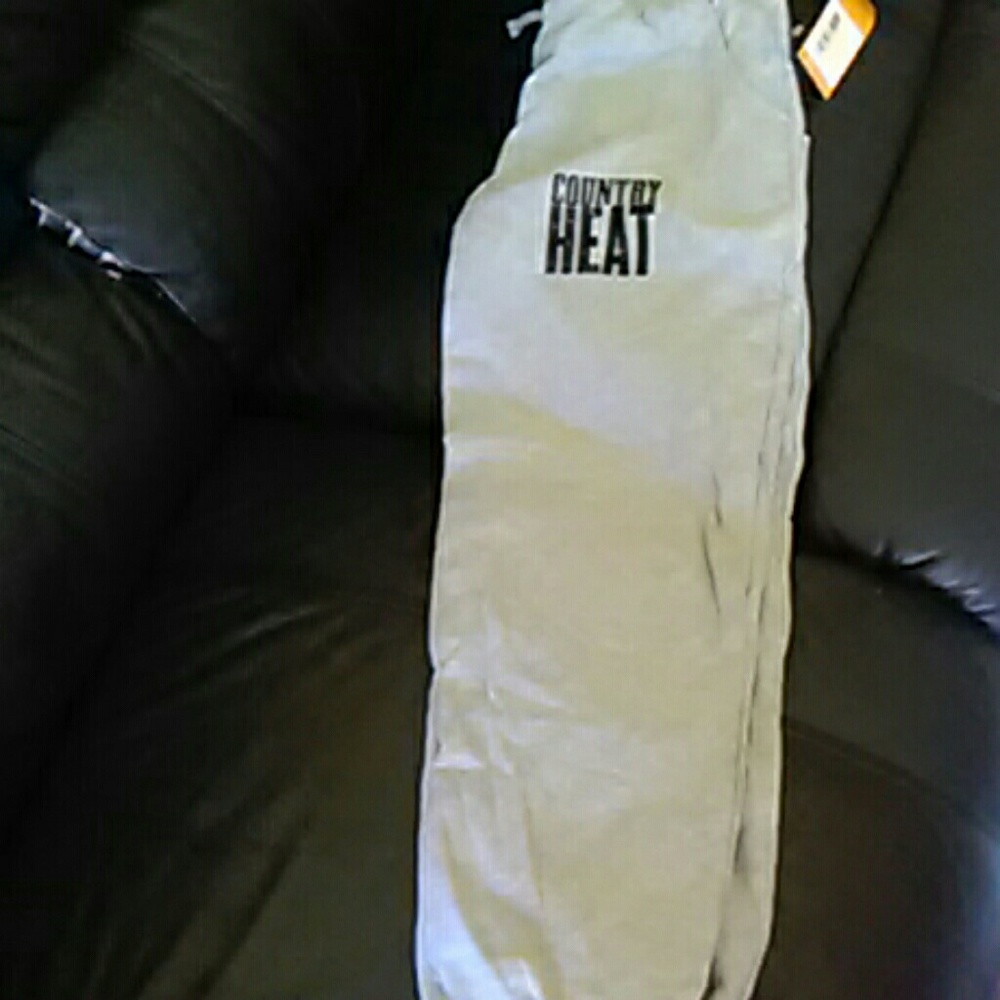 Beachbody country heat capris  brand new